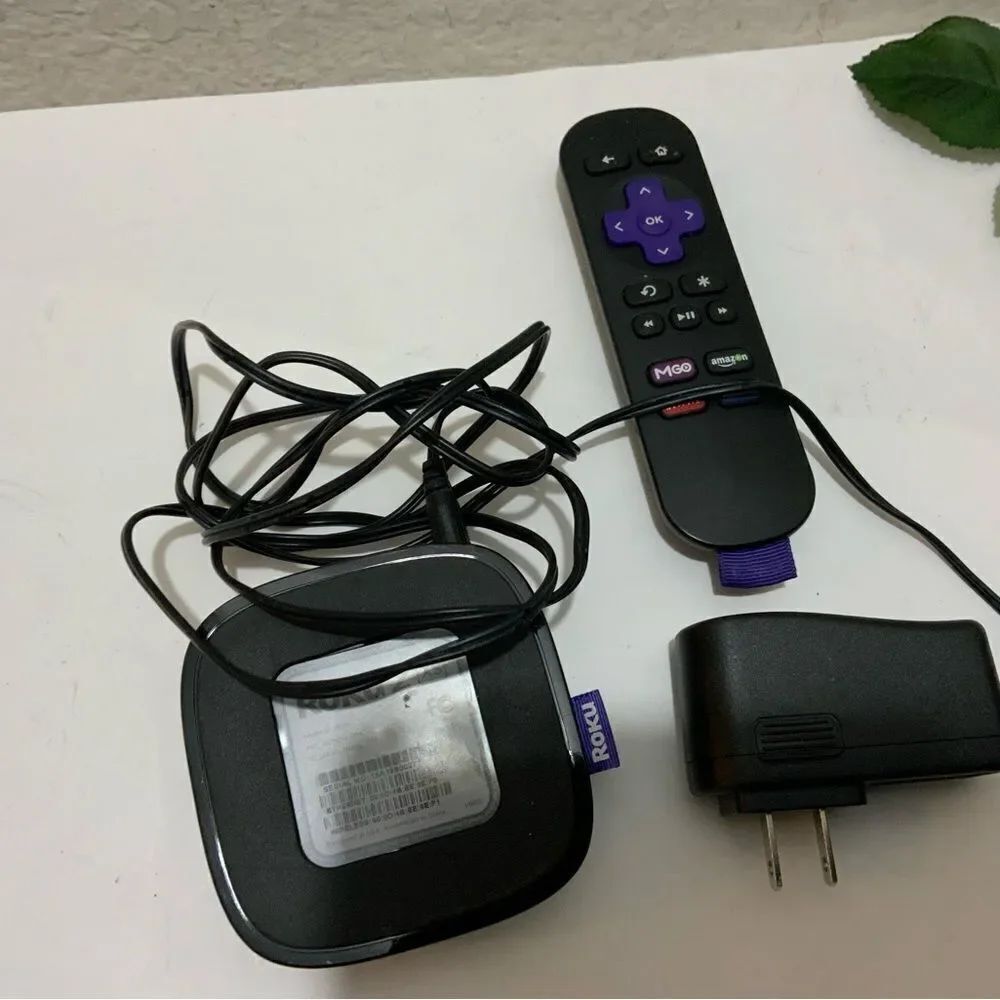 Roku 2 Media Streaming Device - Picture 4 of 4